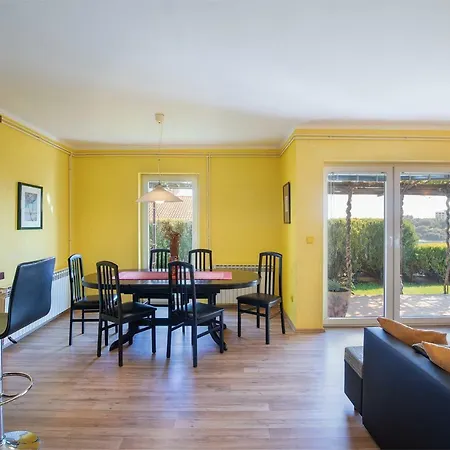 Irenne Sea View Apartment Pula