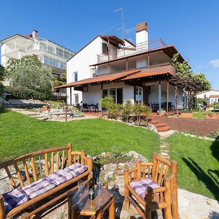 Irenne Sea View Apartment *