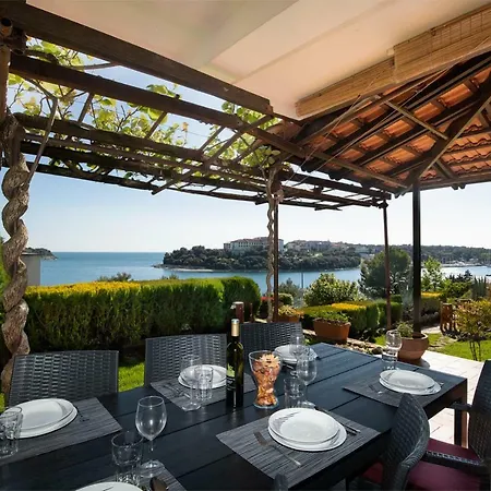 Apartment Irenne Sea View
