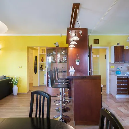 Irenne Sea View Apartment *