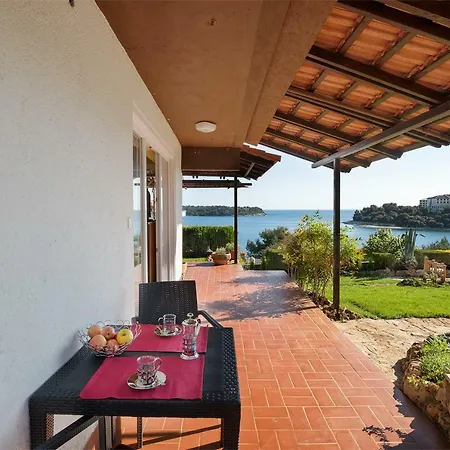Irenne Sea View Pula